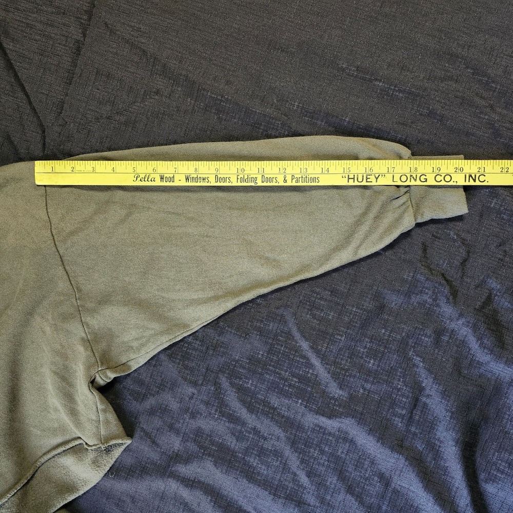 NWT Wild Fable Olive Green "cut" Cropped Sweatshirt Size M - Picture 13 of 16